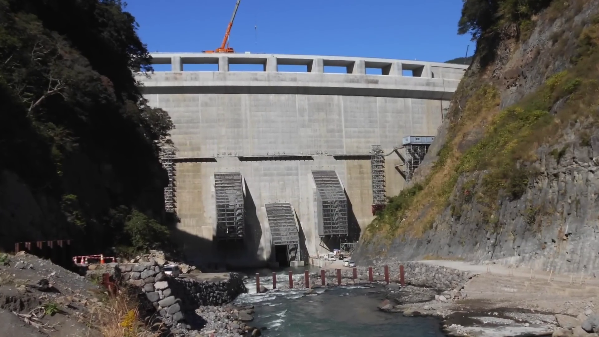 日本國土交通省在《我的世界》中複刻正在建造的水垻項目